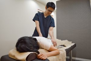 「みるみる痛みがとれていっています！」野球肩は原因に対して治療すると早く良くなりますよ！