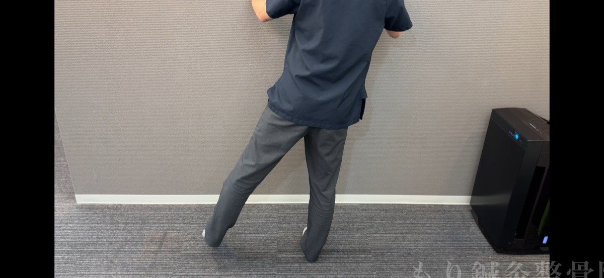 片足立ちの練習・良い例その1(骨盤を水平に保つ)